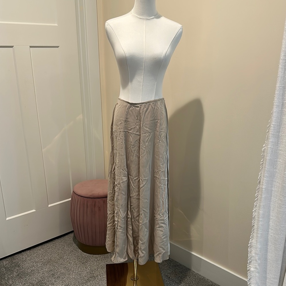 Cuyana Gray Pleated A-Line Midi Skirt